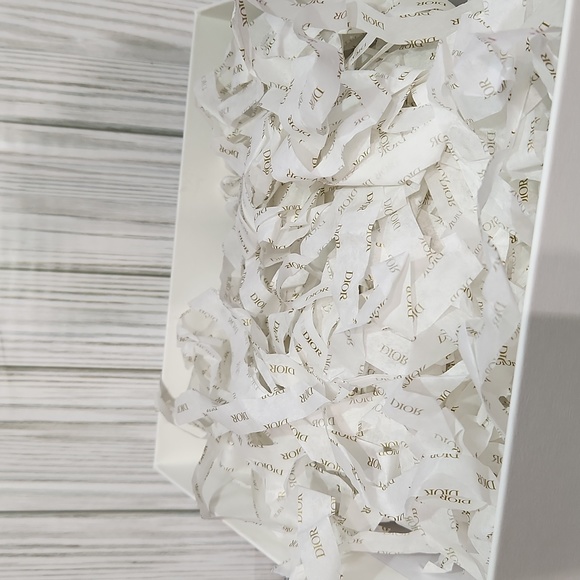 2023 Dior Holiday  box - Picture 6 of 9